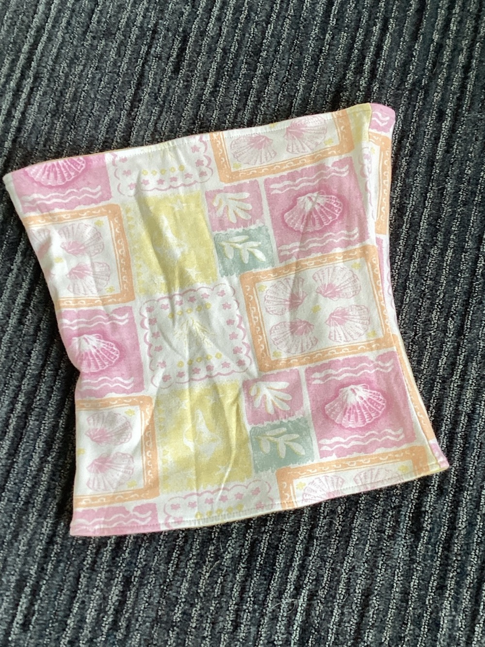Hollister Pink and Yellow Shell-Print Tube Top flip top